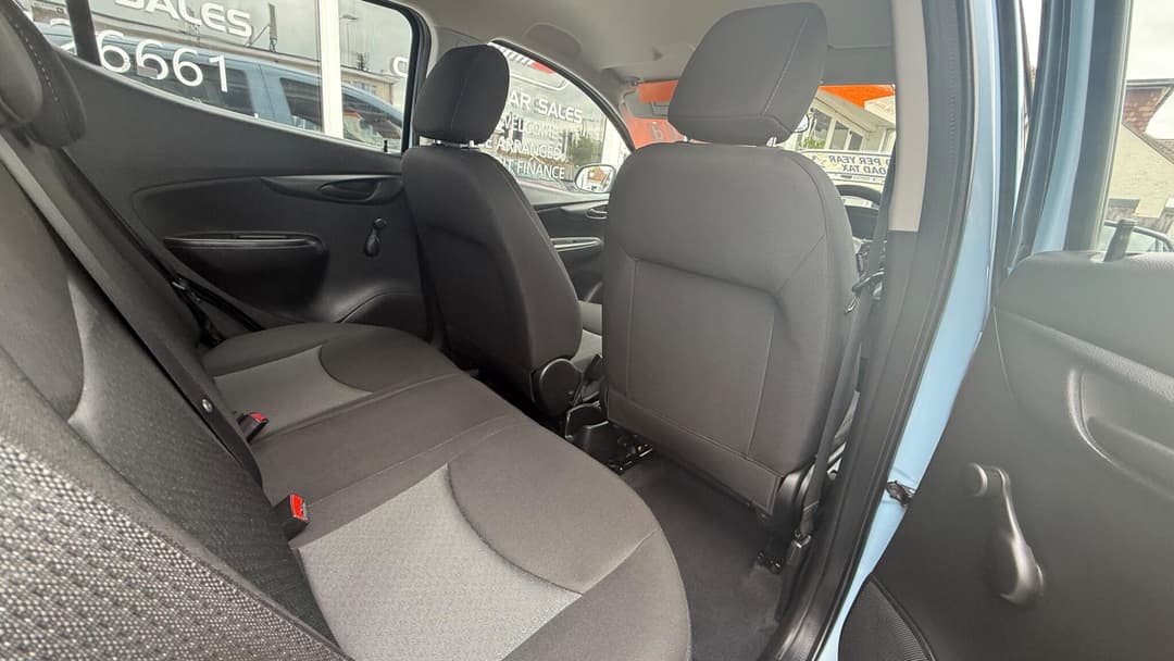 Car Image 11