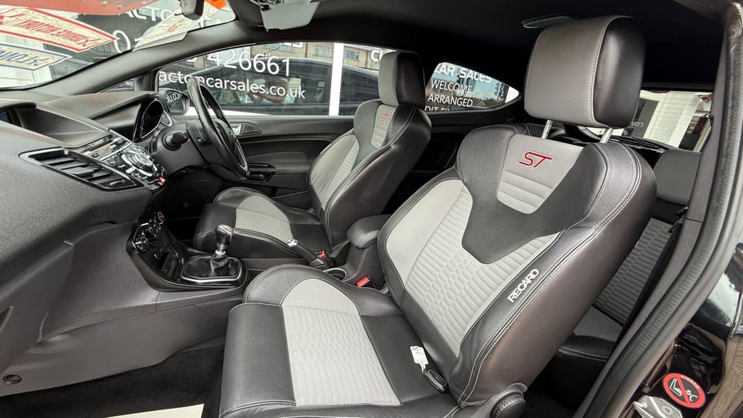 Car Image 15