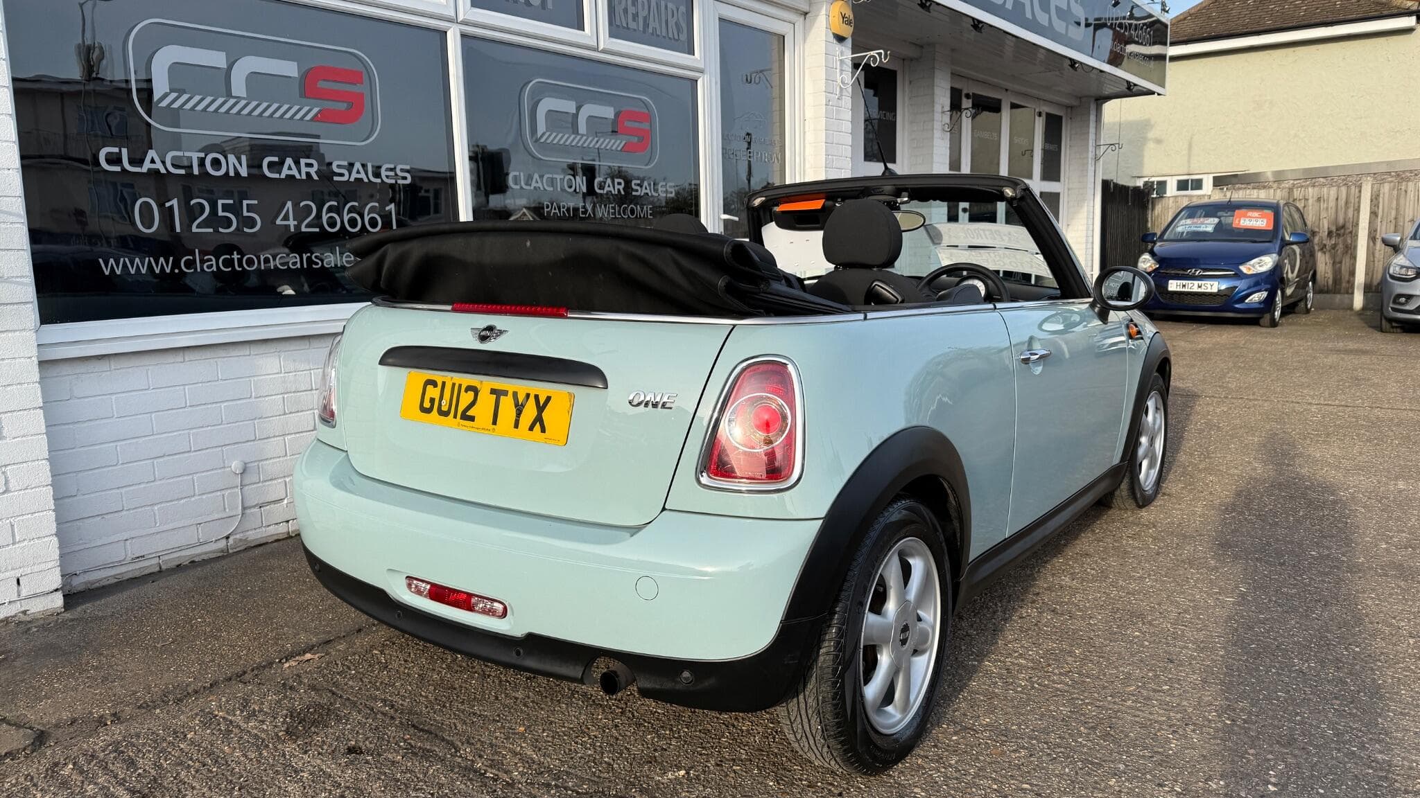 2012 MINI Convertible - Image 7