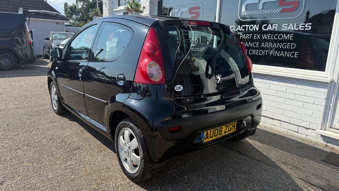 Car Image 5