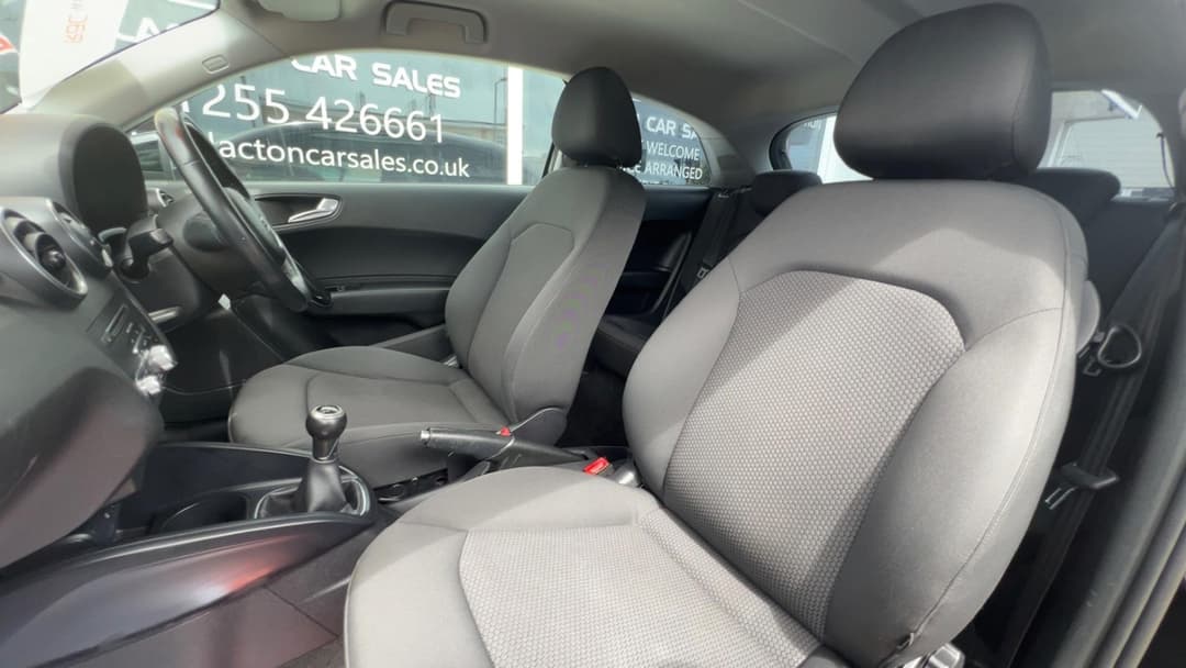Car Image 13