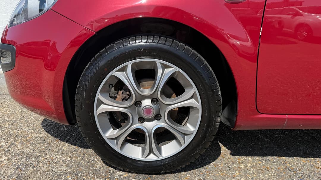 Car Image 20