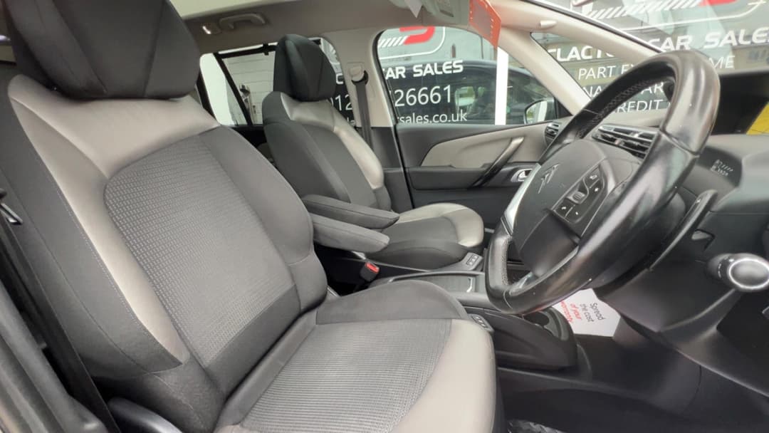 Car Image 10