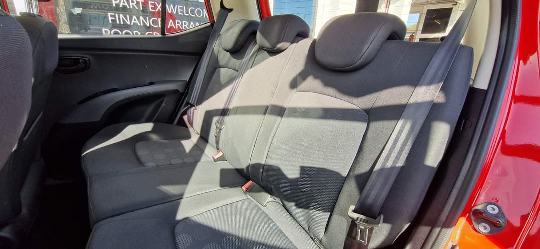 Car Image 19