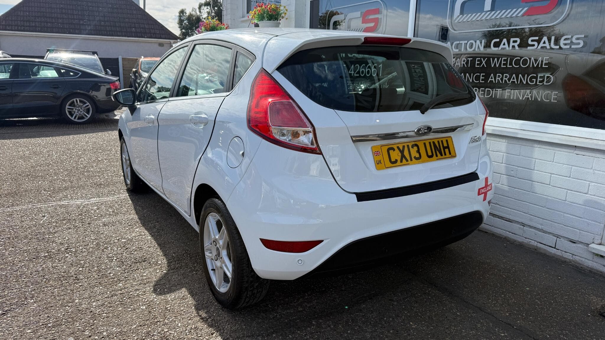 2013 Ford Fiesta - Image 5