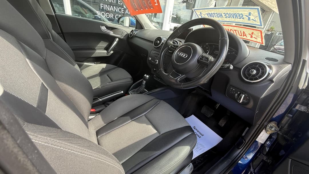 Car Image 8