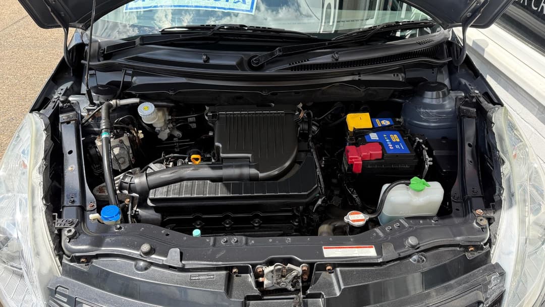 Car Image 13
