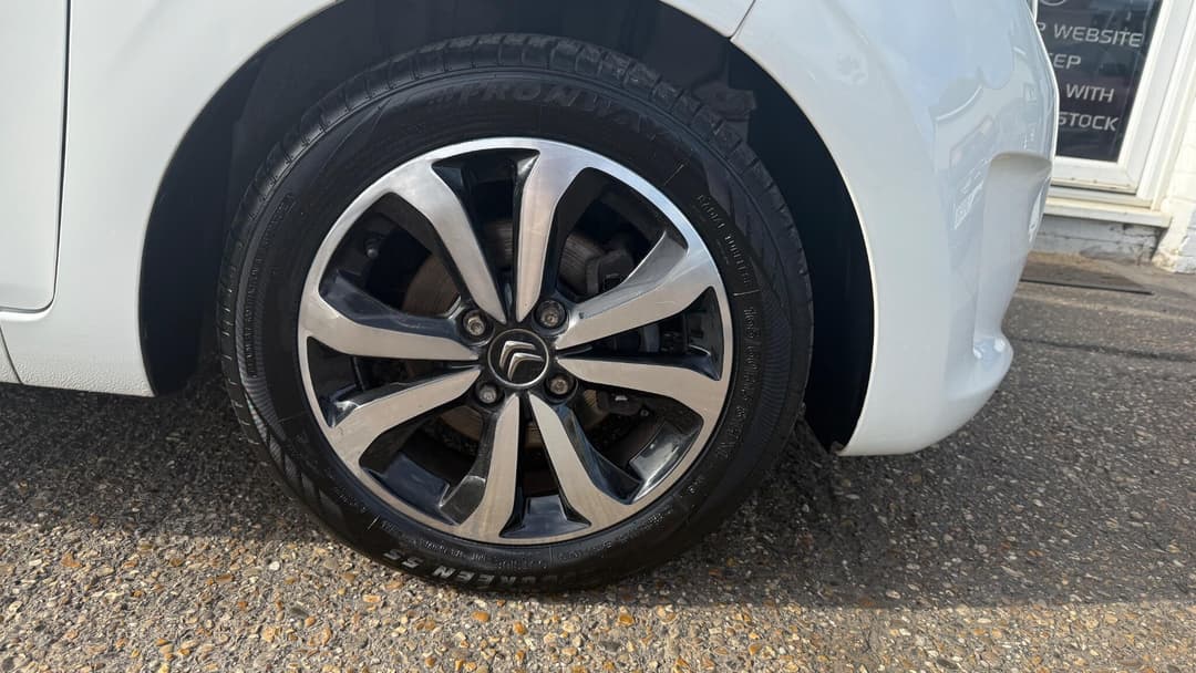 Car Image 22