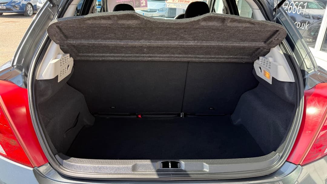 Car Image 14