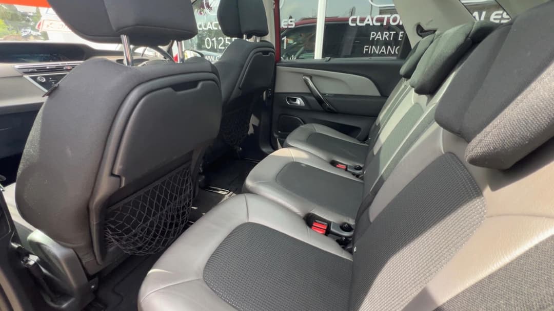 Car Image 19
