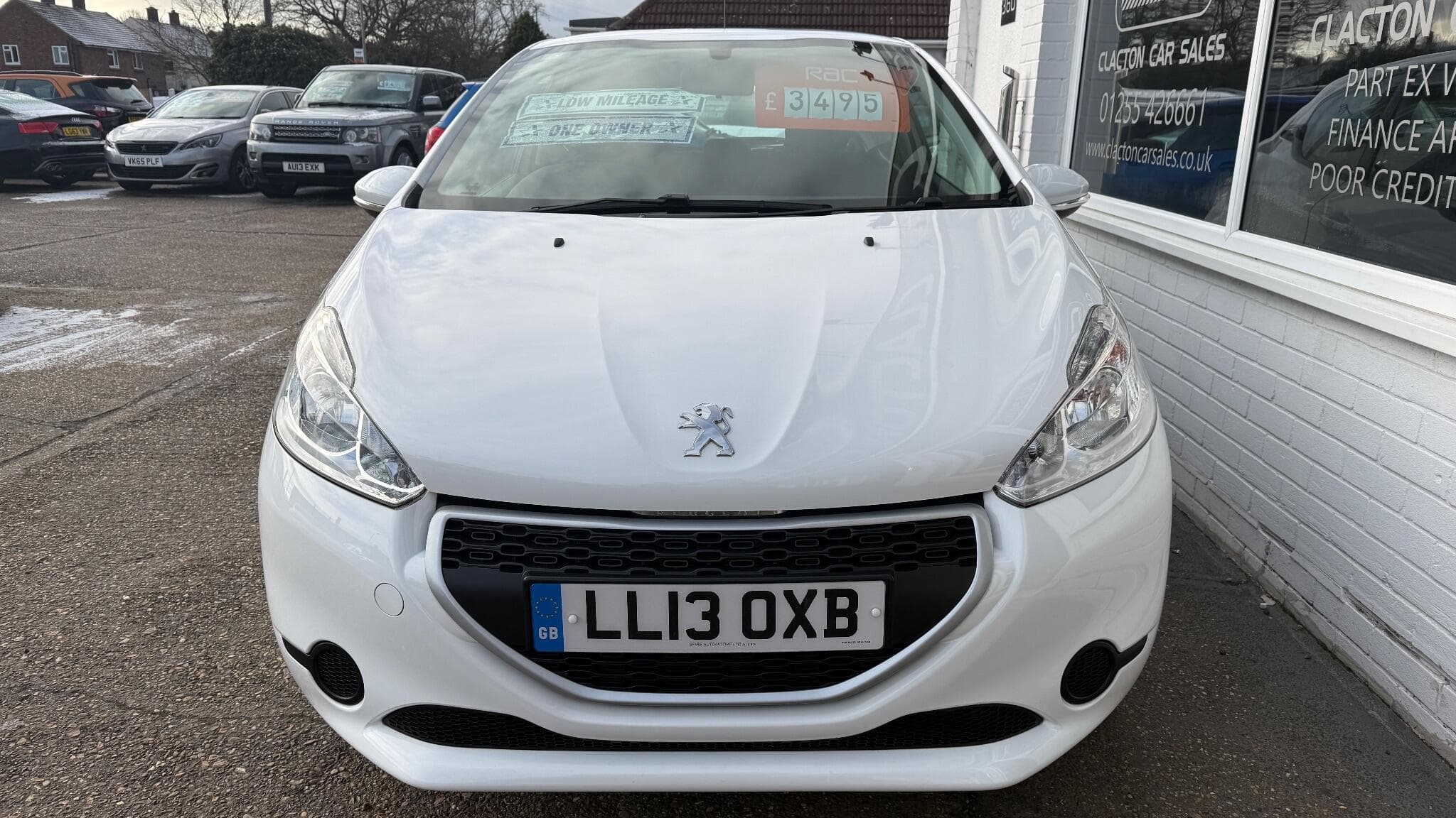 2013 Peugeot 208 - Image 2