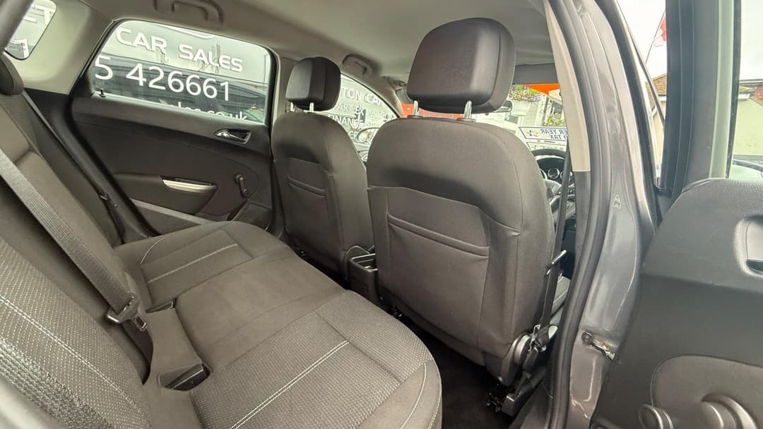 Car Image 11