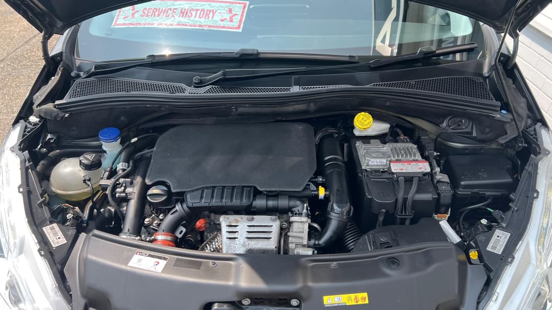 Car Image 13