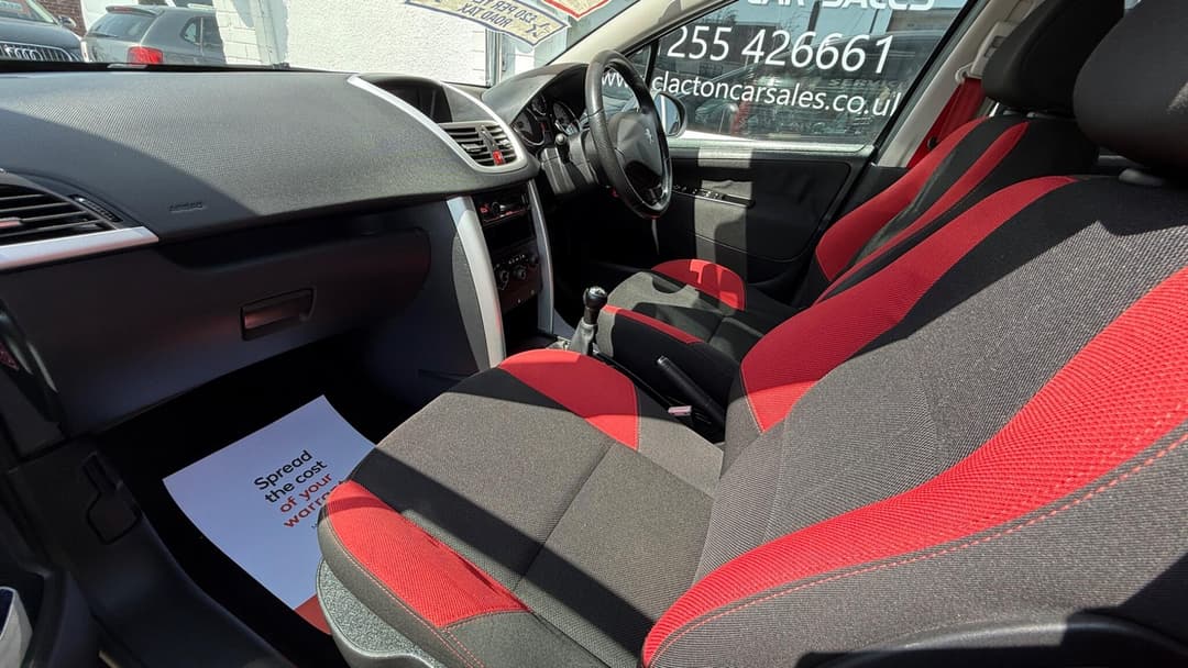 Car Image 16