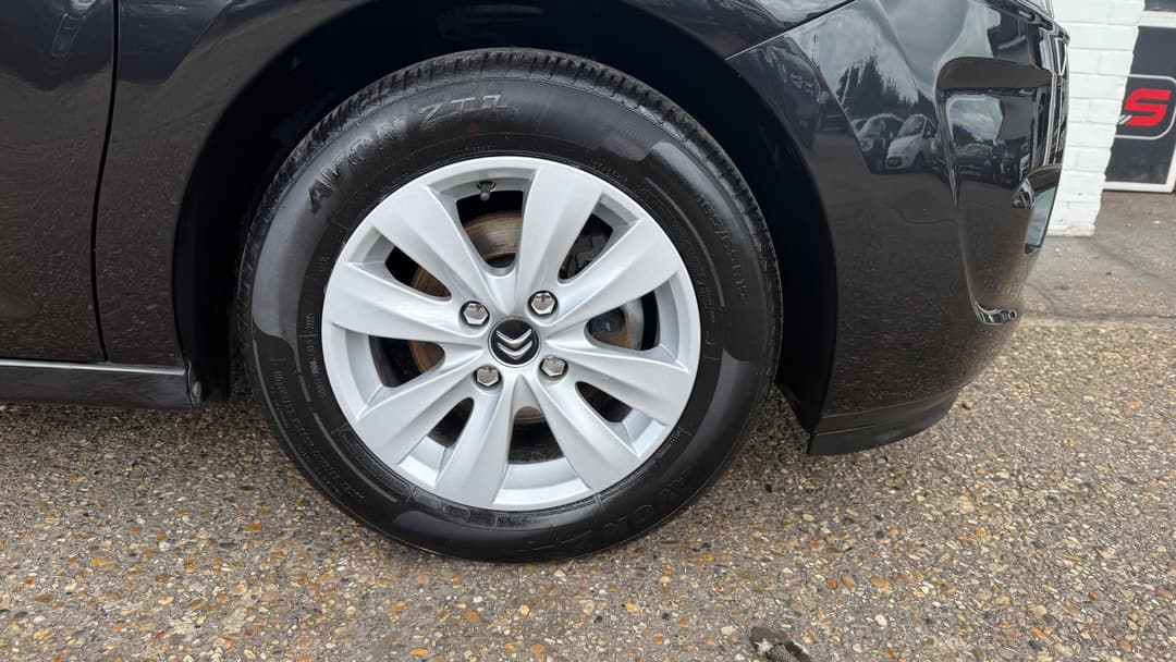 Car Image 22