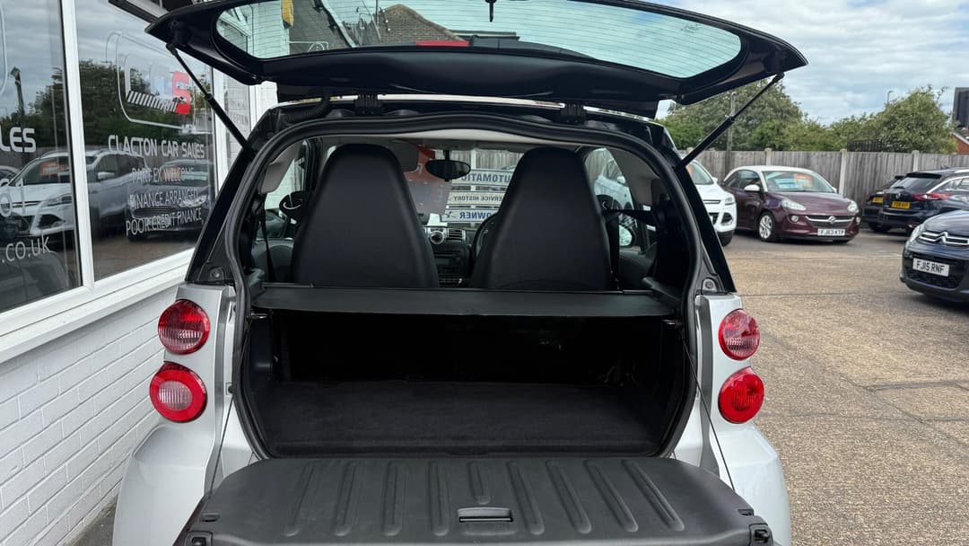 Car Image 11
