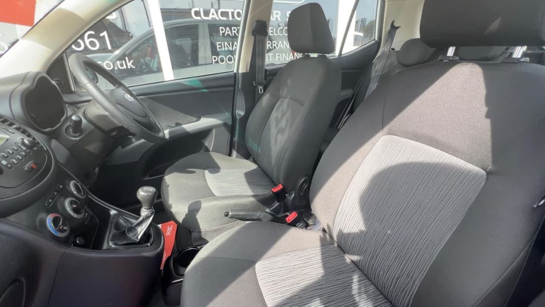 Car Image 15