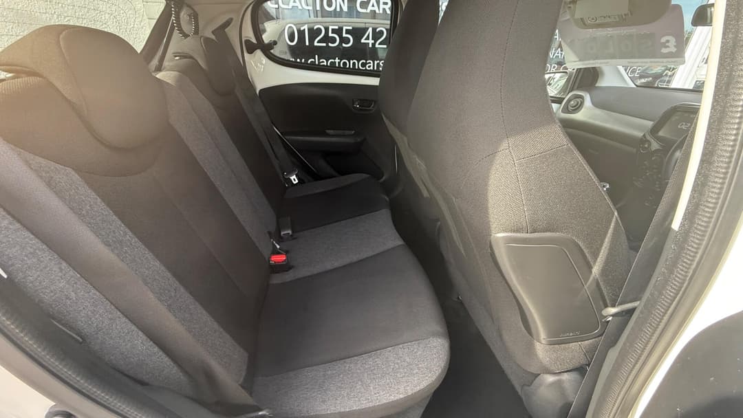 Car Image 12