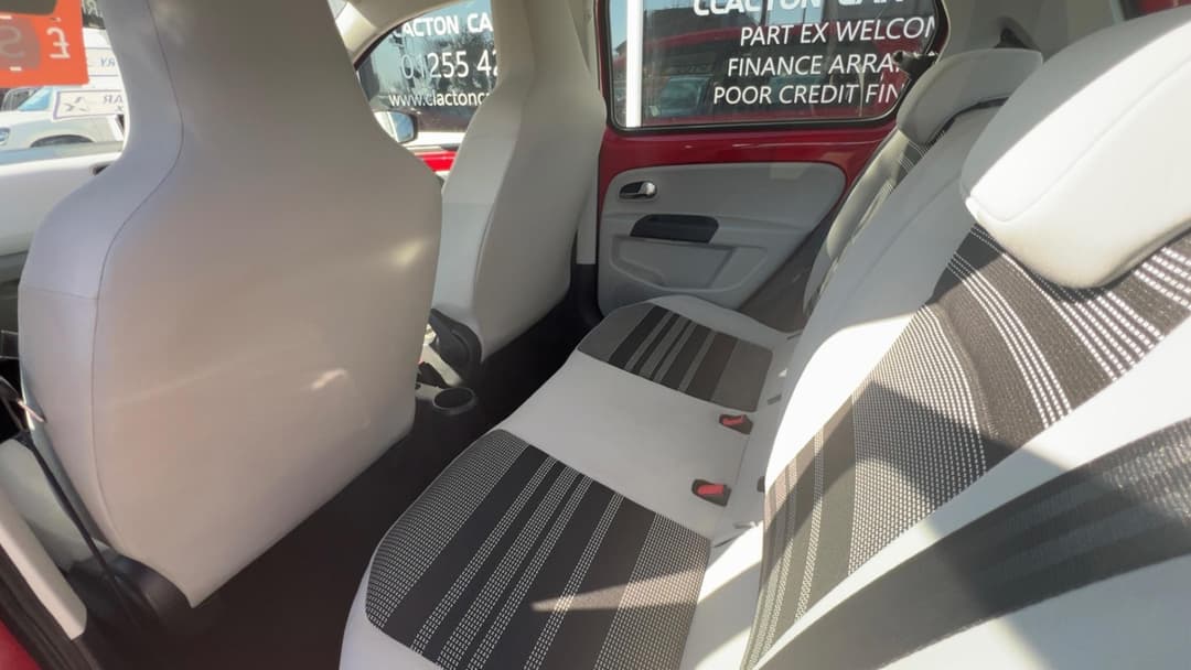 Car Image 18