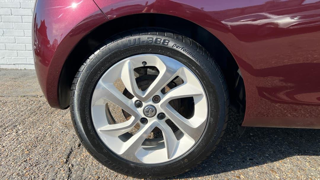 Car Image 19