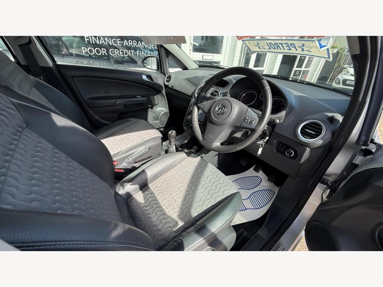 Vauxhall Corsa thumbnail 9
