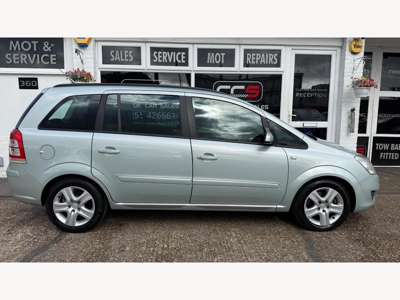 Vauxhall Zafira thumbnail 8