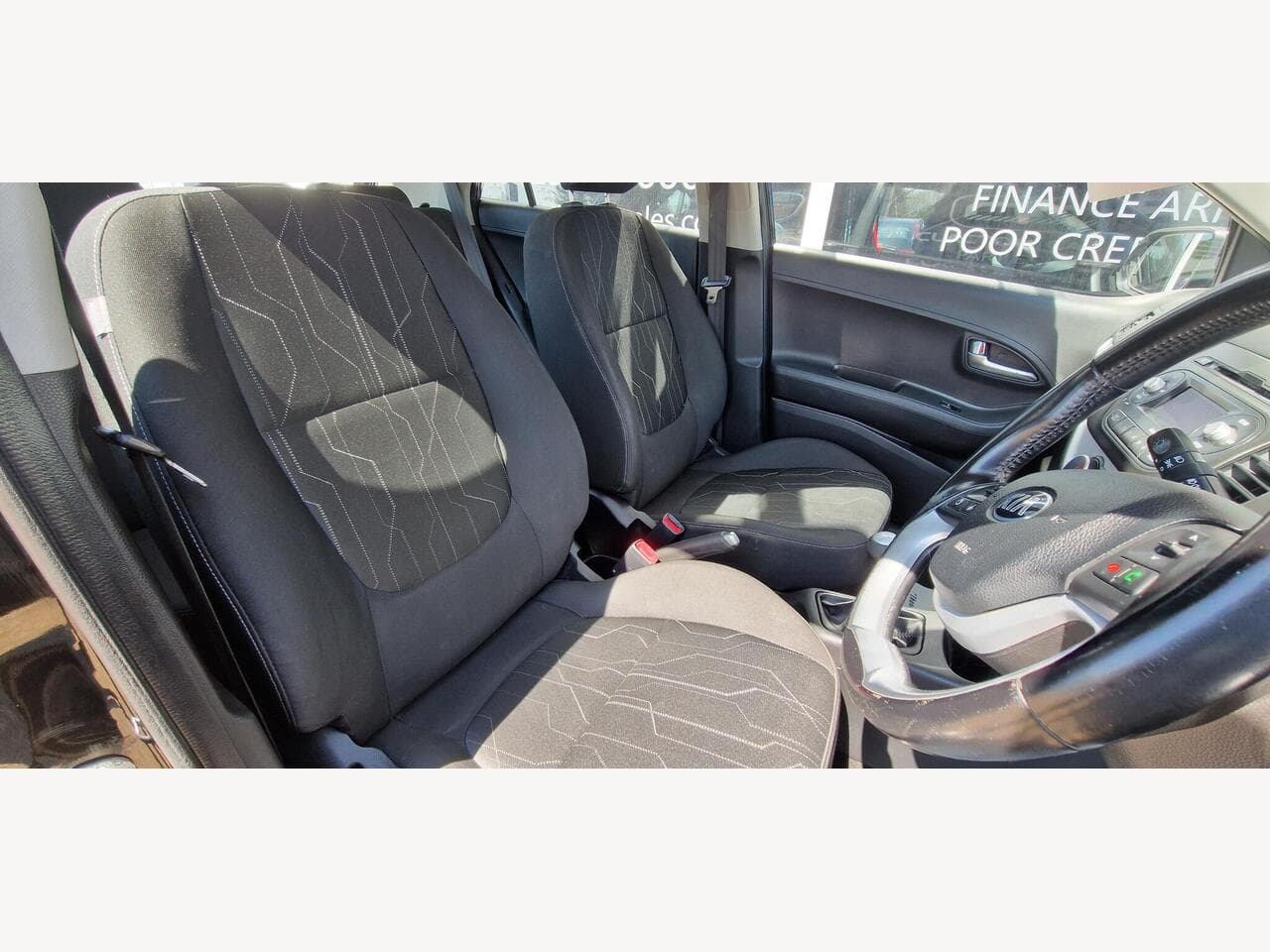 Kia Picanto thumbnail 10