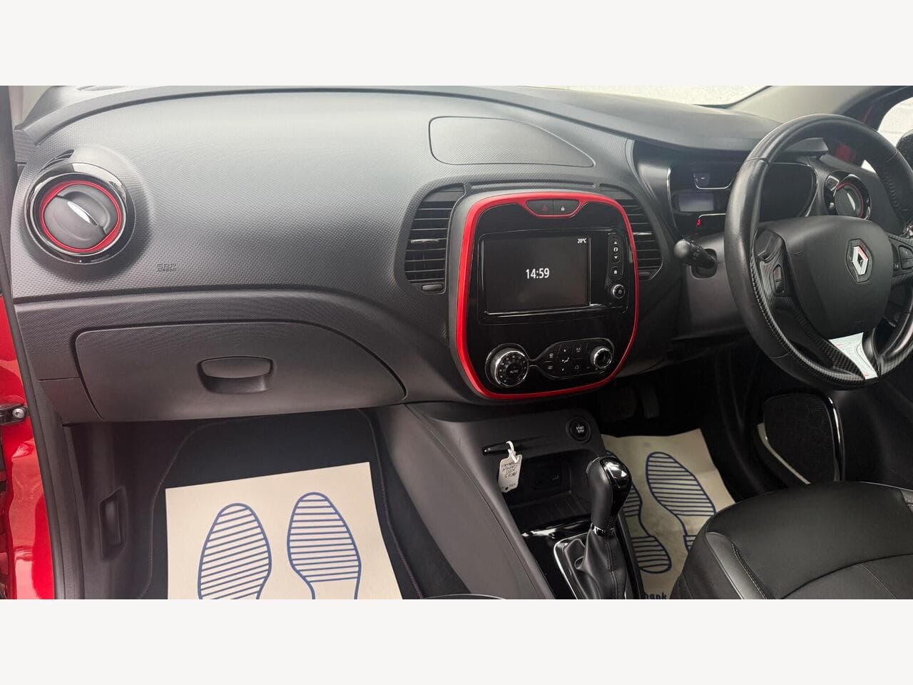 Renault Captur thumbnail 15