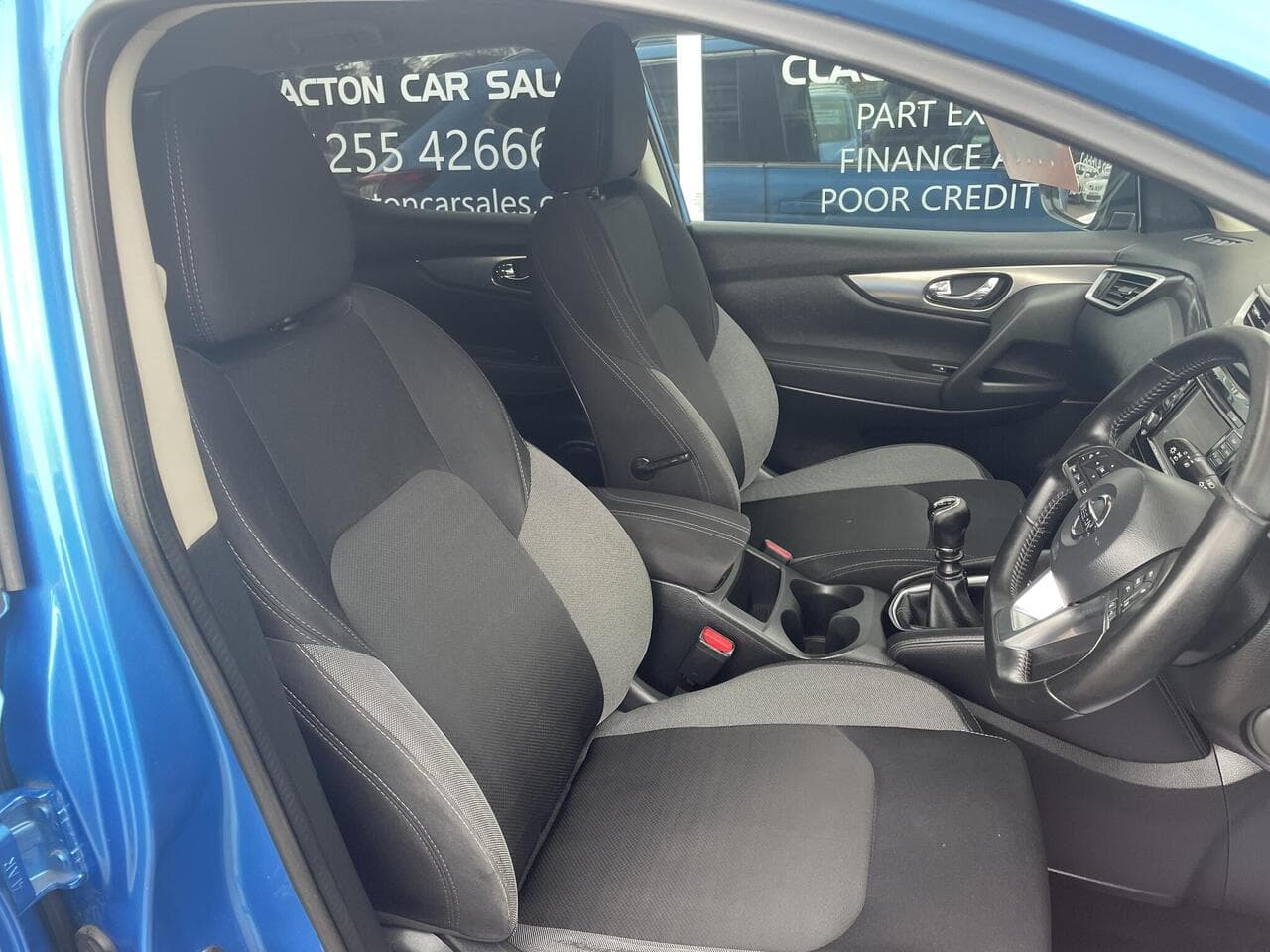 Nissan Qashqai thumbnail 9