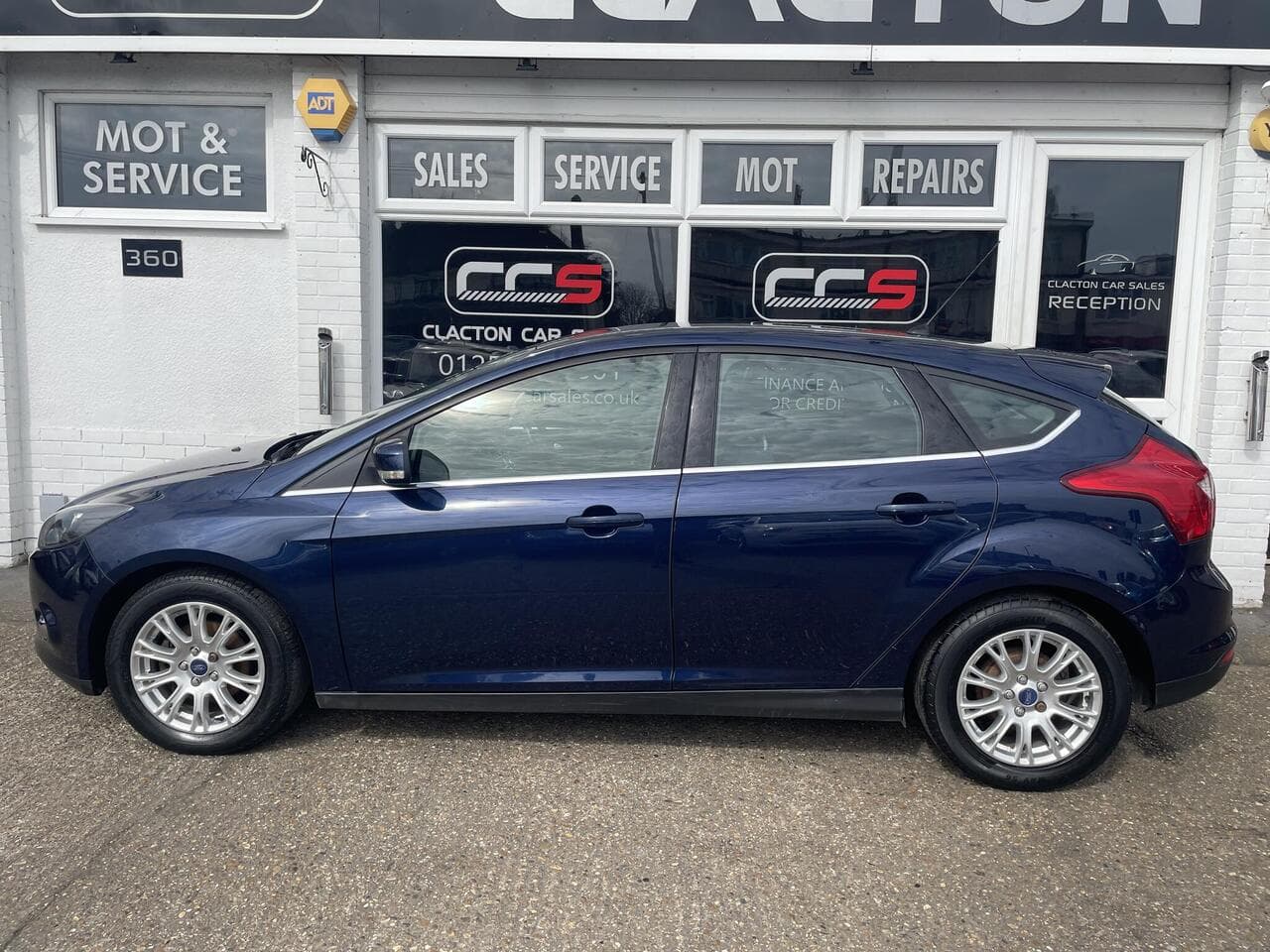 Ford Focus thumbnail 4