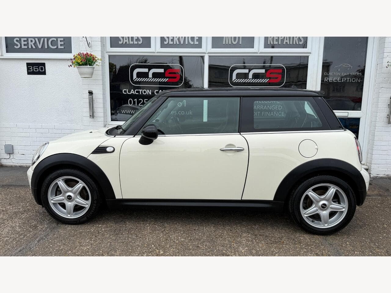 MINI Hatch thumbnail 4
