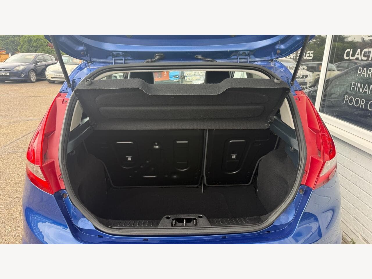 Ford Fiesta thumbnail 13