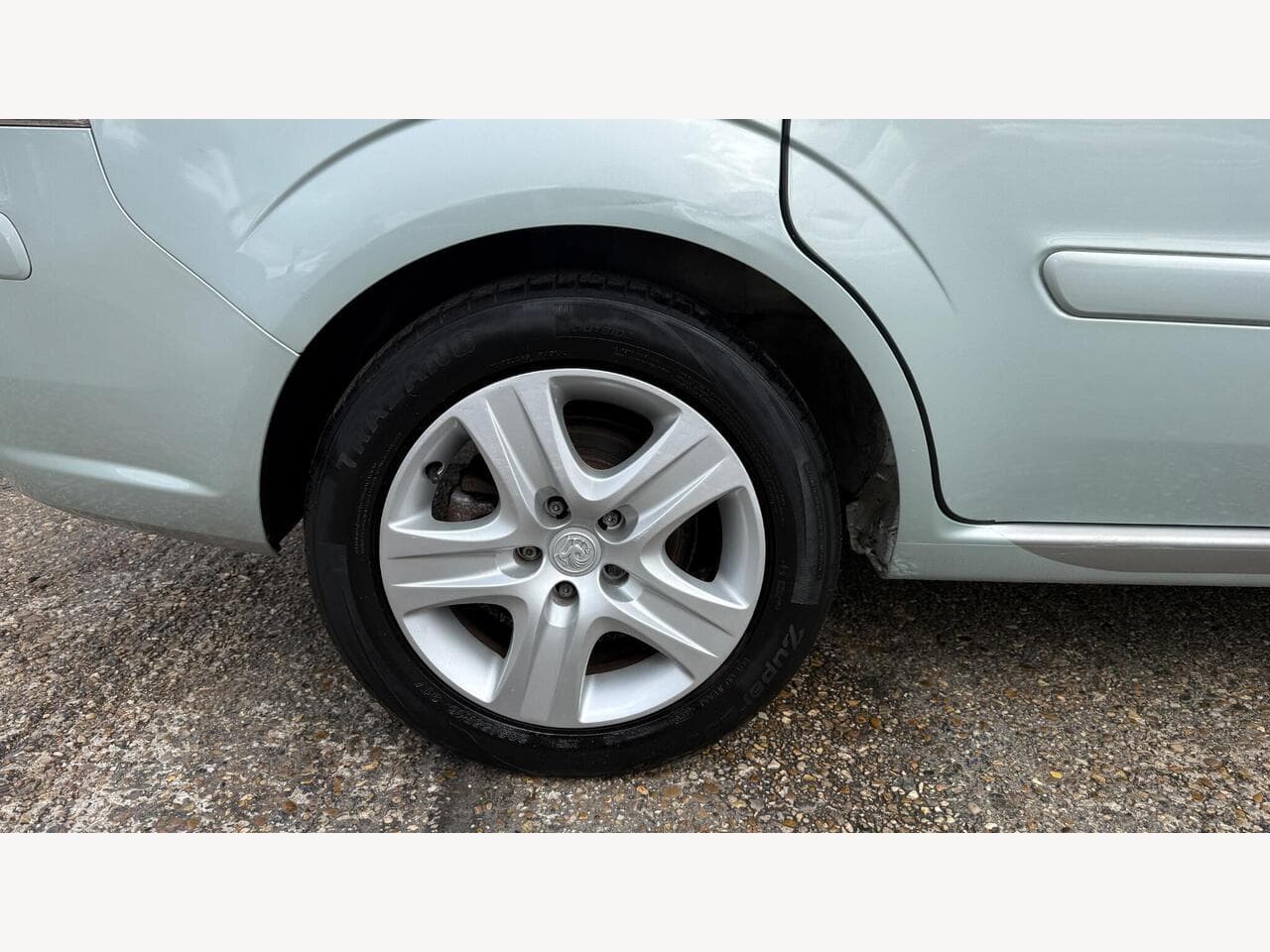 Vauxhall Zafira thumbnail 23