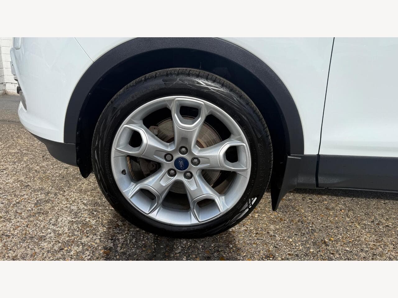 Ford Kuga thumbnail 20