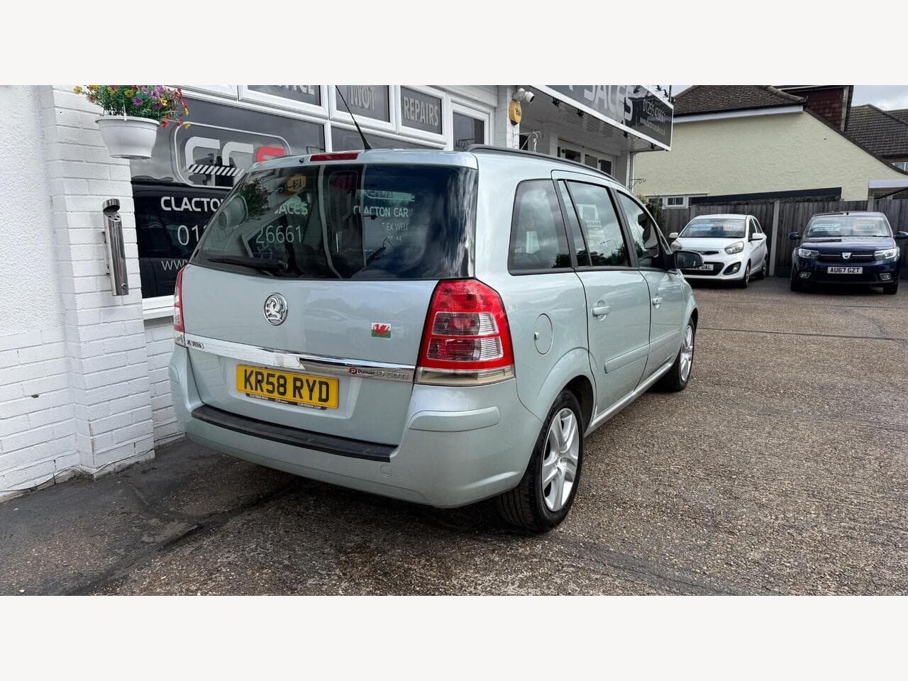 Vauxhall Zafira thumbnail 7
