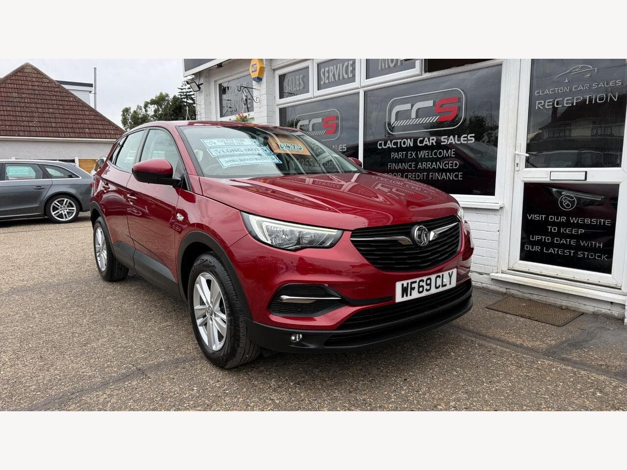 Vauxhall Grandland X image 1