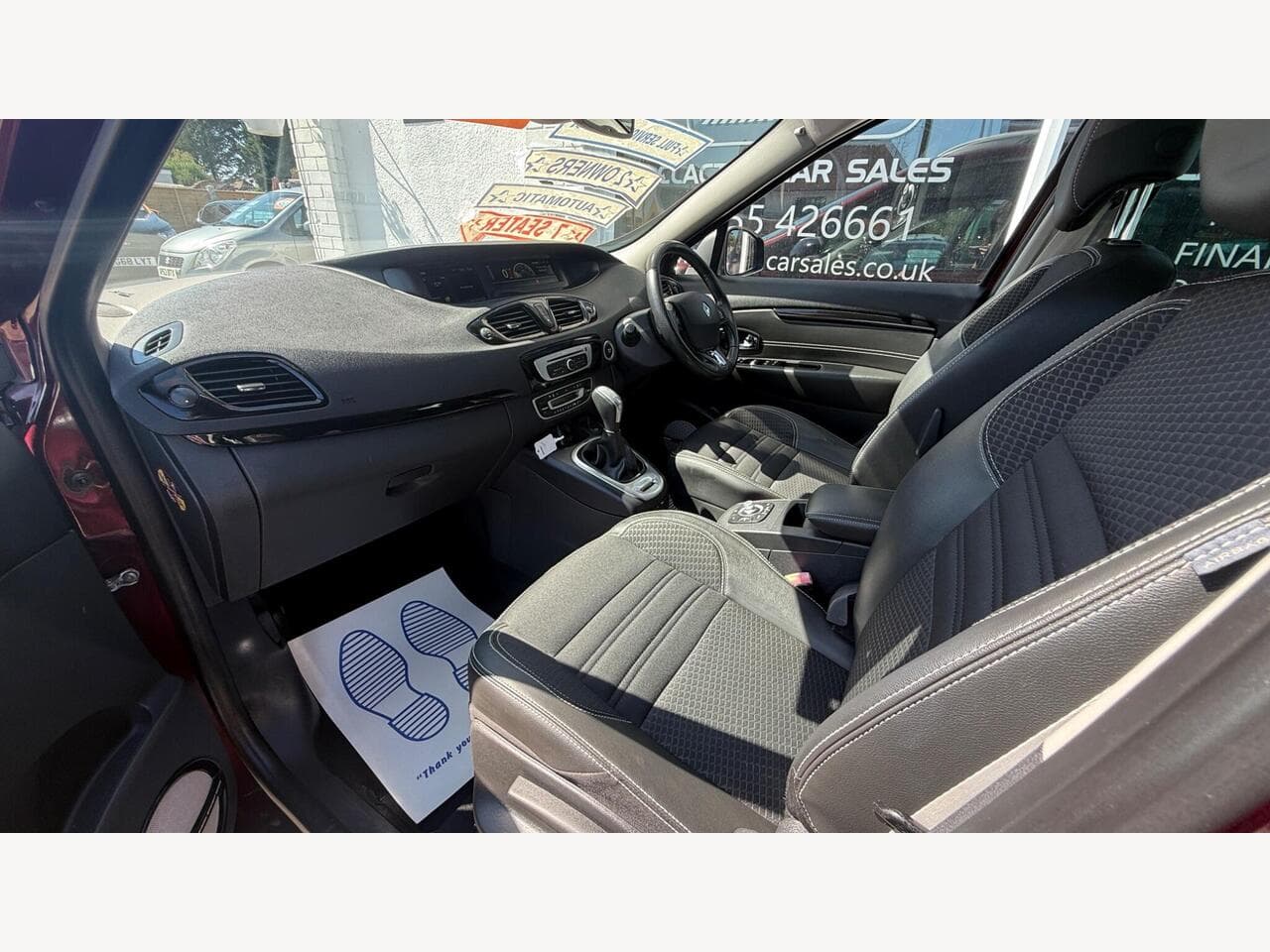 Renault Grand Scenic thumbnail 18