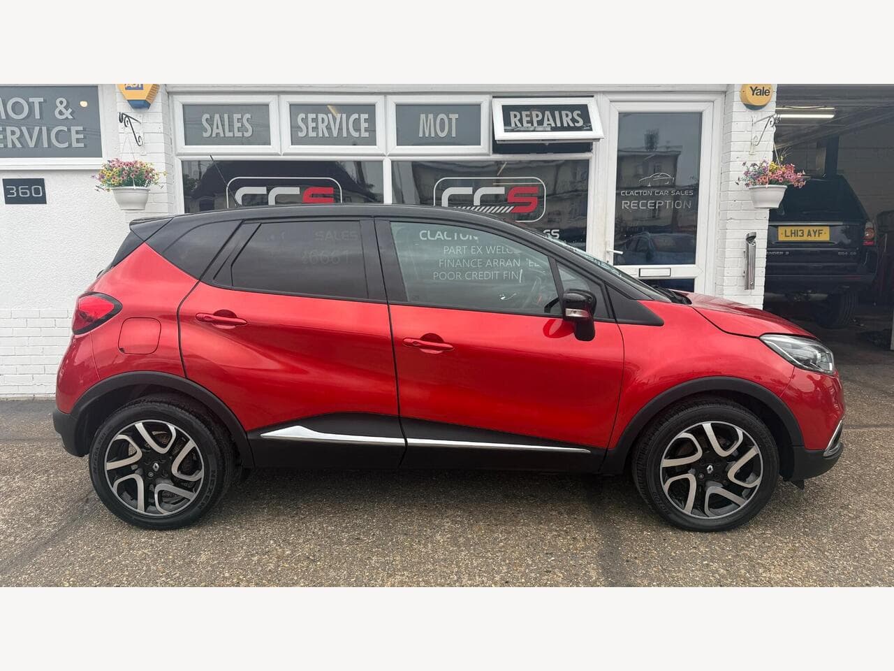 Renault Captur thumbnail 8