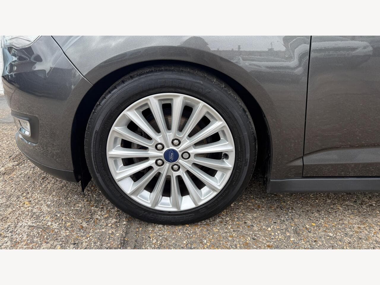 Ford C-Max thumbnail 20