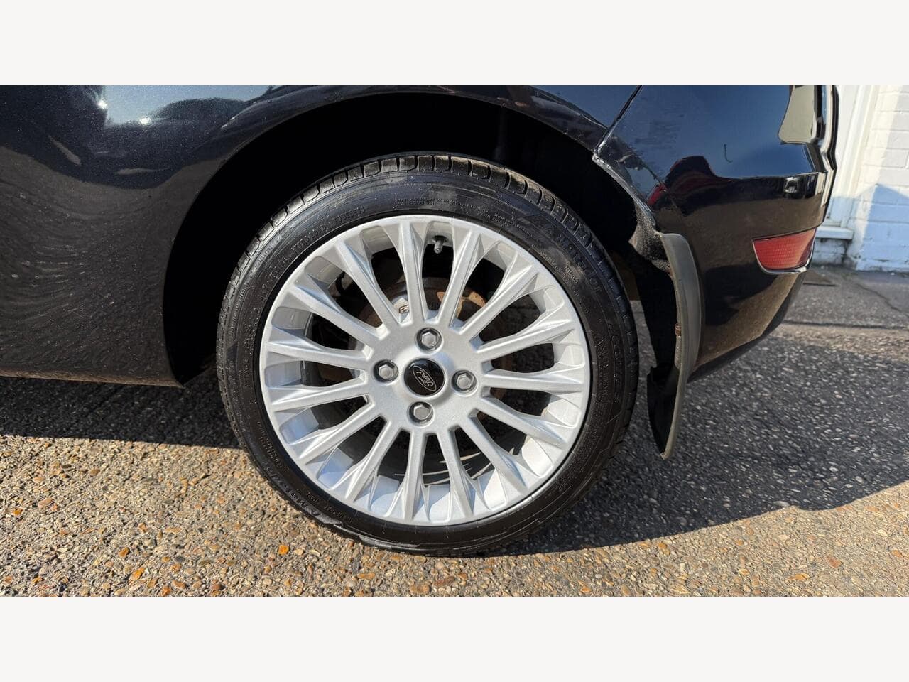 Ford Fiesta thumbnail 14