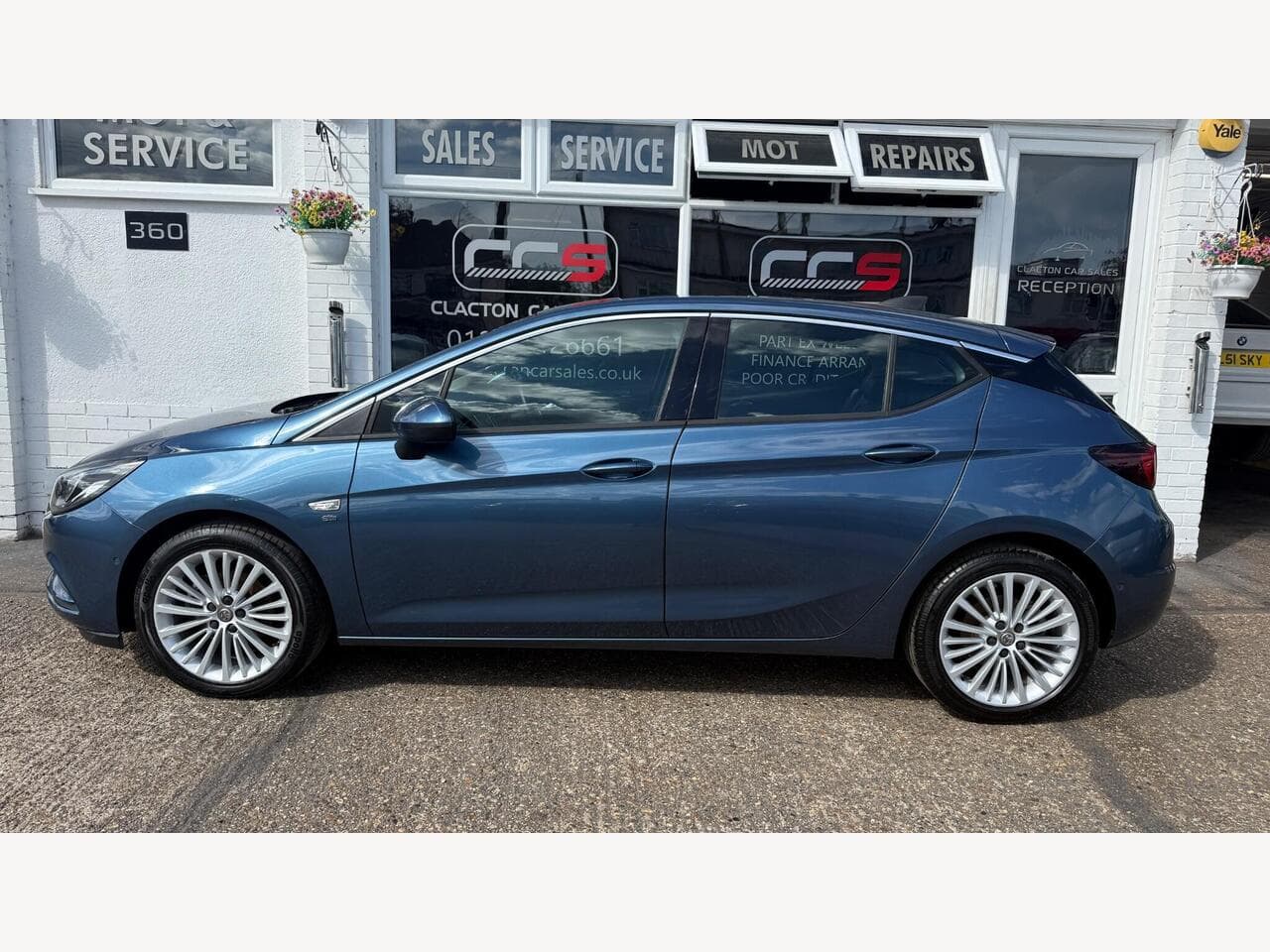 Vauxhall Astra thumbnail 4