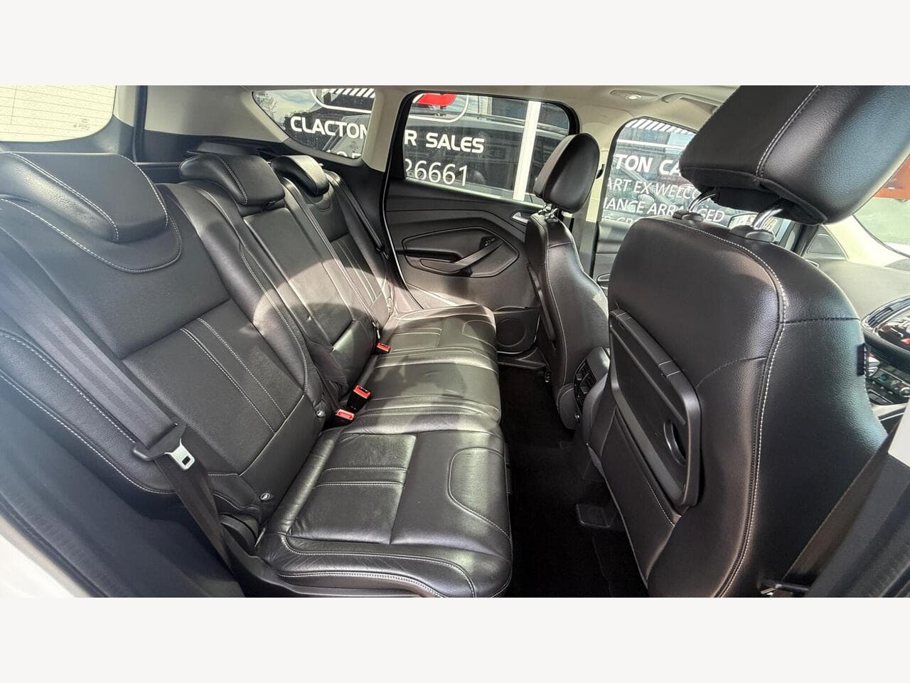 Ford Kuga thumbnail 12