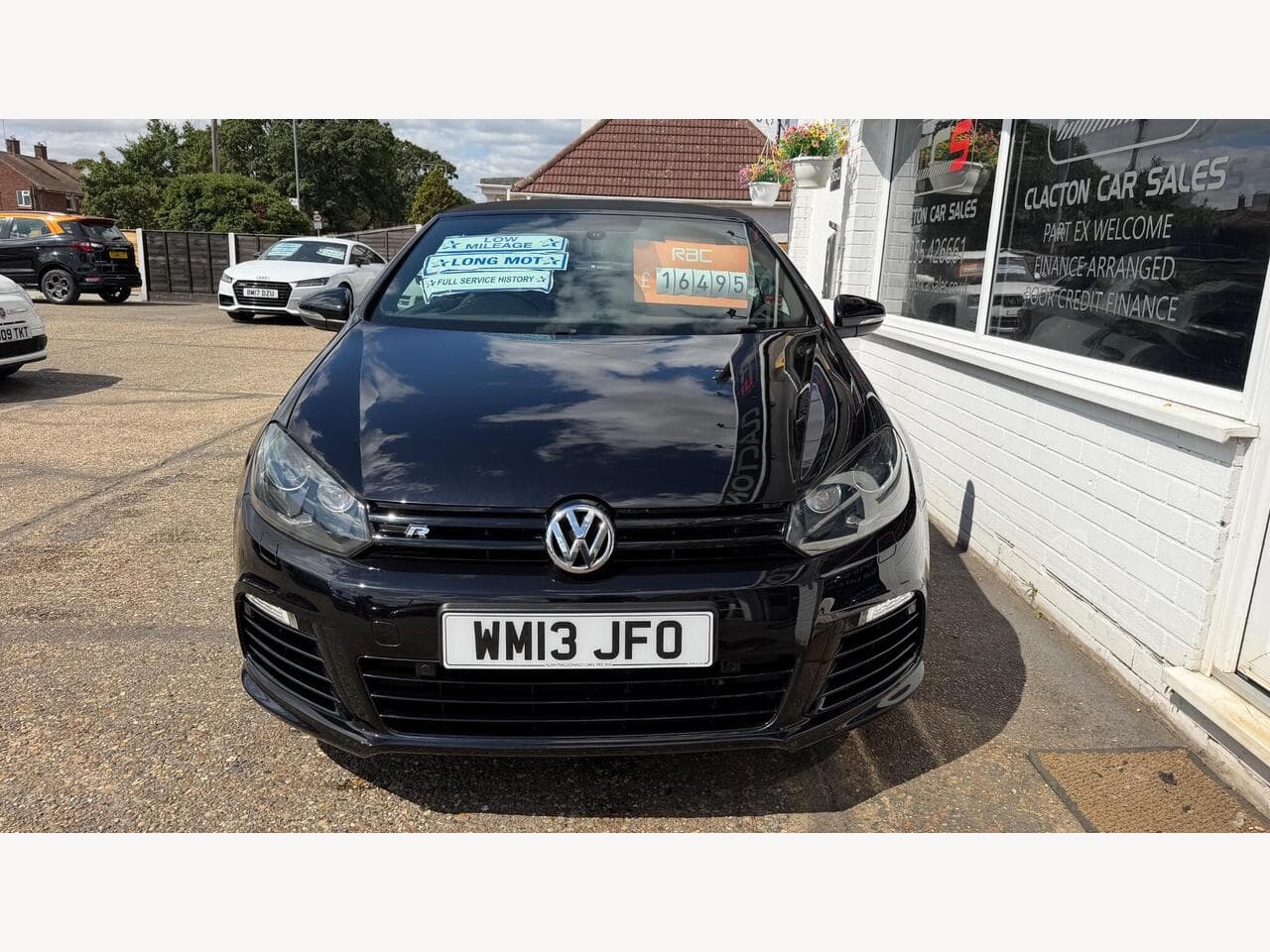 Volkswagen Golf thumbnail 2