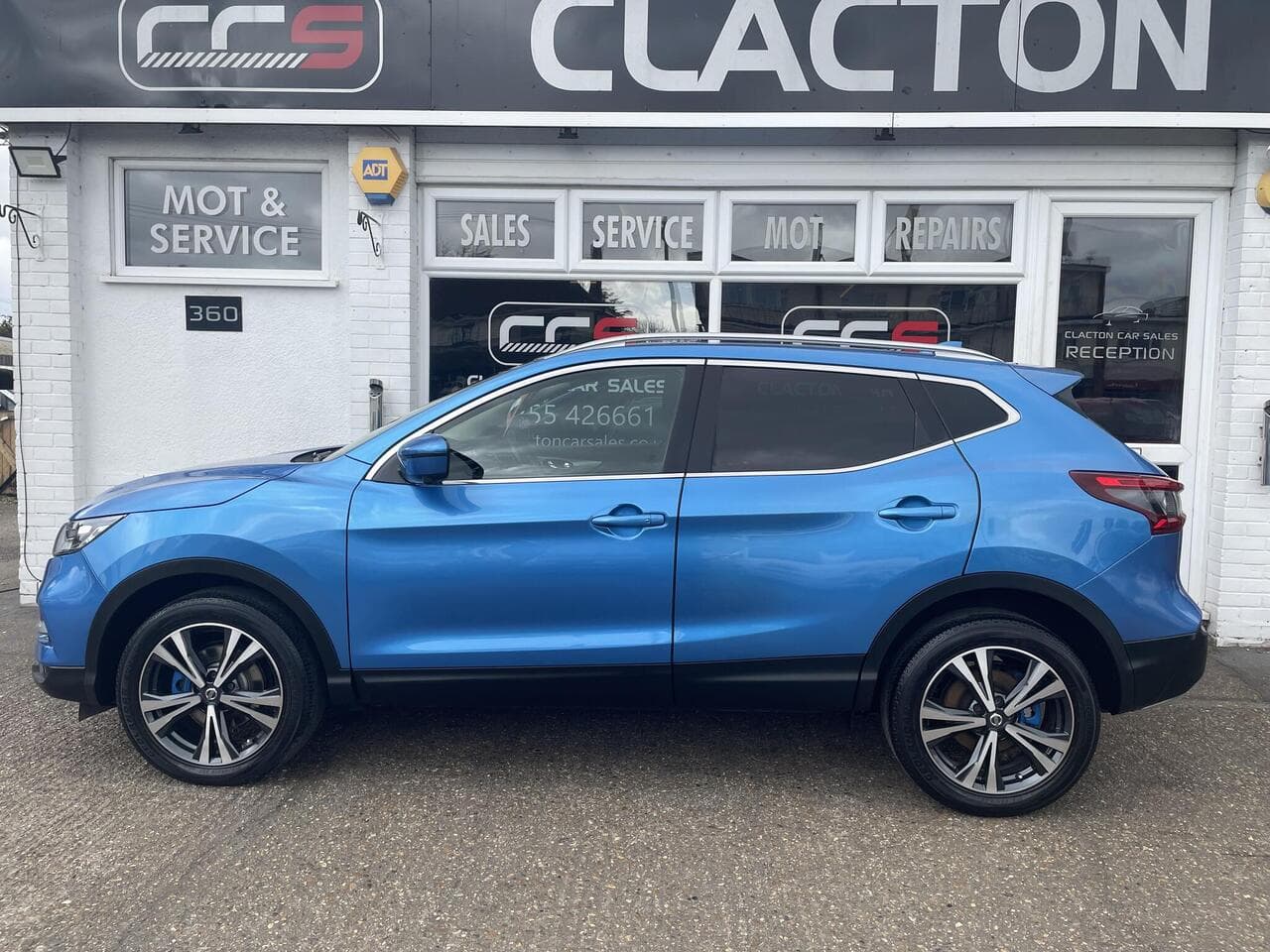 Nissan Qashqai thumbnail 4