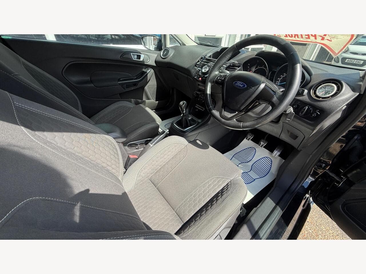 Ford Fiesta thumbnail 9