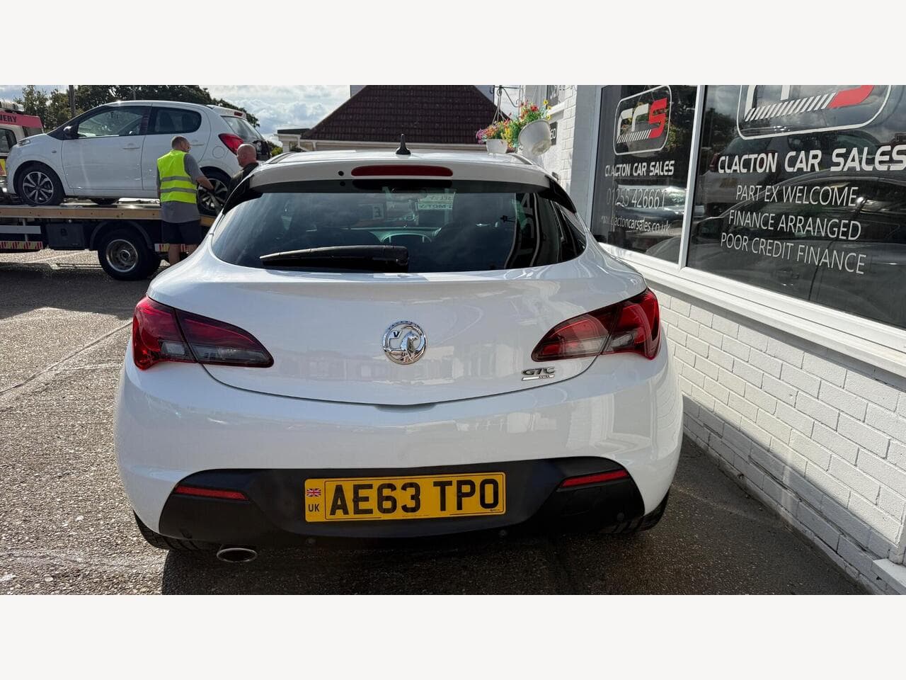 Vauxhall Astra GTC thumbnail 6