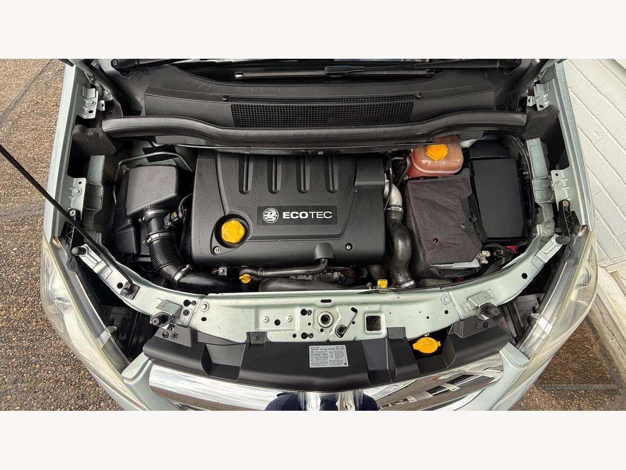 Vauxhall Zafira thumbnail 14