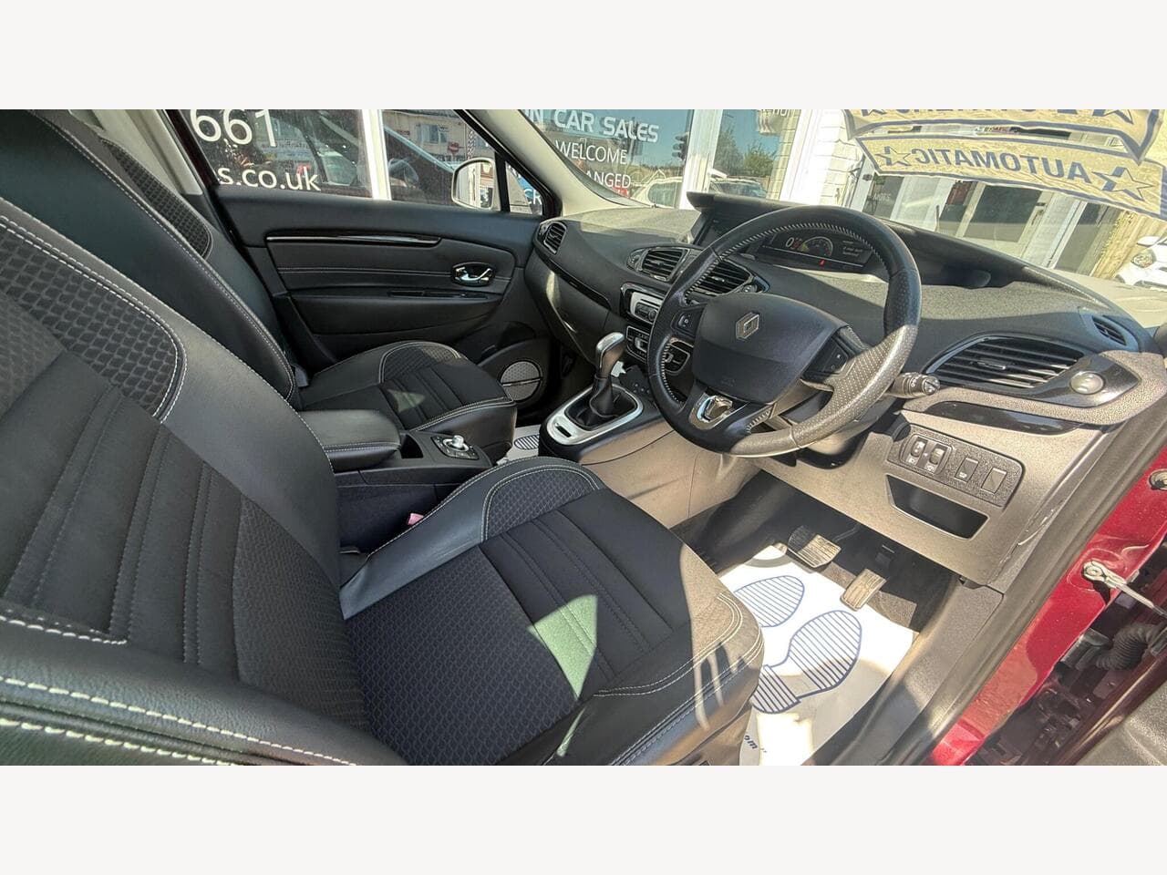 Renault Grand Scenic thumbnail 9