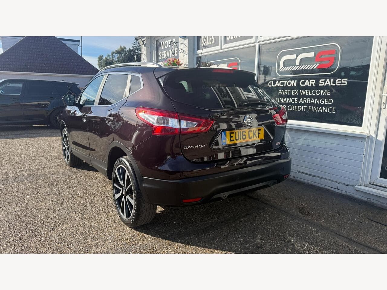 Nissan Qashqai thumbnail 5
