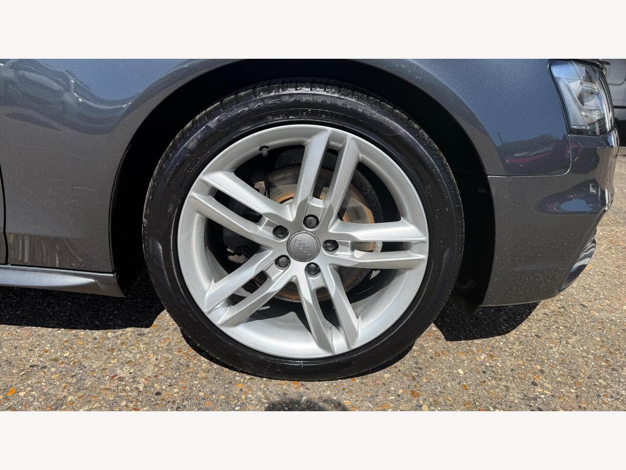 Audi A4 Avant thumbnail 15